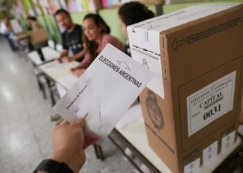 Qué provincias desdoblaron sus elecciones locales de las nacionales en 2025