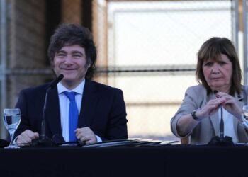 Bullrich oficializó su renuncia y le mandó un mensaje a Milei
