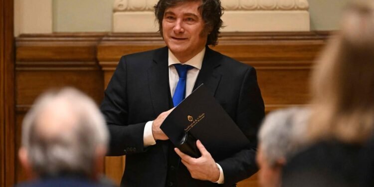 Milei presenta reforma electoral al Congreso: eliminación de las PASO y ficha limpia