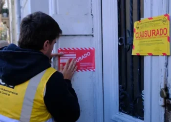 Desalojo en Floresta: Se Recupera una Propiedad Usurpada con Taller Textil Ilegal