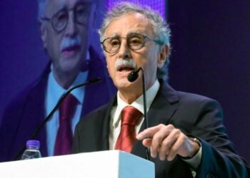 Recortes de $63.000 millones en Salud: análisis de los planes nacionales afectados y su impacto