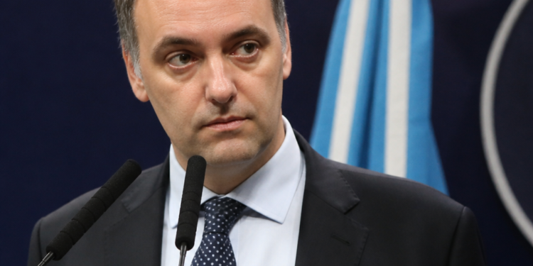 La Justicia podría convocar a Manuel Adorni a declaración indagatoria antes de la feria judicial