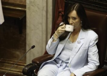 La unidad sin uniformidad: el mensaje de Villarruel al Gobierno en homenaje a Francisco