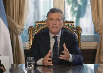 Macri subraya la importancia del equilibrio fiscal y demanda más inversión en infraestructura