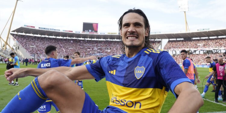 Boca Juniors rescindirá el contrato de Edinson Cavani y el nuevo DT no lo tomará en cuenta