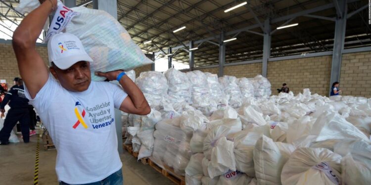 Argentina brinda apoyo humanitario a Venezuela tras el devastador terremoto y restablece el diálogo político