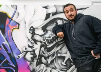 Crisis en Blender: Rebord recibe una intimación para reiniciar su programa y responde con ironías sobre el dueño del canal