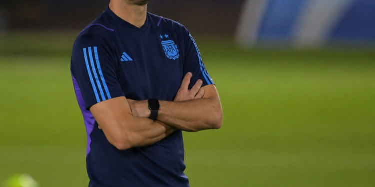 La preparación de Scaloni y las últimas decisiones para el debut en el Mundial