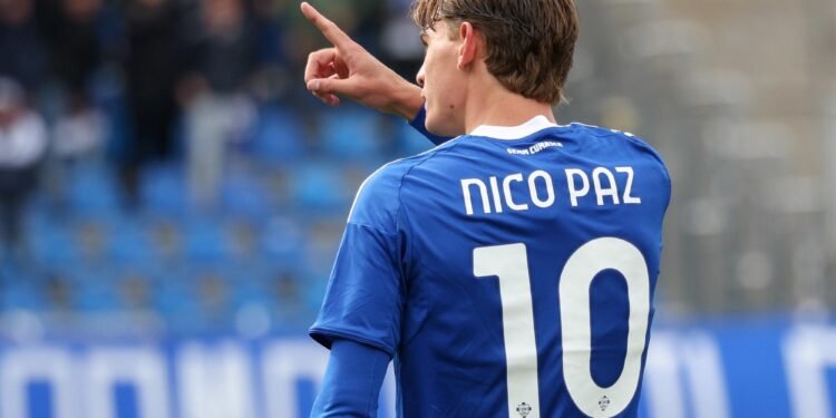 Nicolás Paz permanece bajo monitoreo constante por una lesión en la rodilla mientras Scaloni recupera a un jugador clave de la Selección para el Mundial 2026