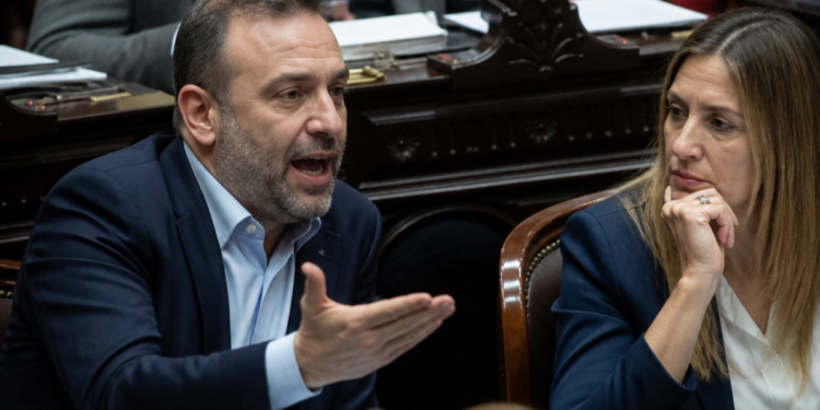 Debate por el Presupuesto 2027: la oposición critica el plan de Javier Milei en un nuevo enfrentamiento sobre el gasto público