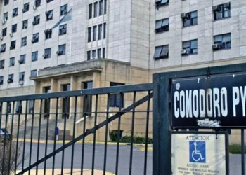 Suspensión de Audiencia en Vialidad III por Ausencia de Defensores