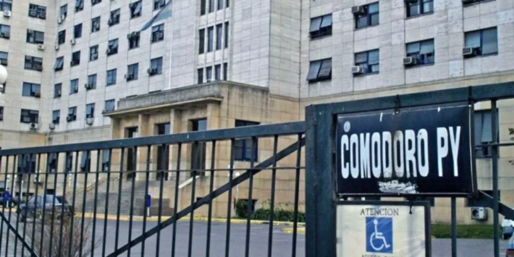 Suspensión de Audiencia en Vialidad III por Ausencia de Defensores