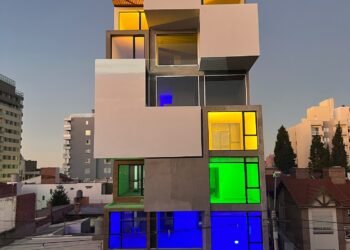 Arquitectura lúdica: argentinos transforman juegos en edificios