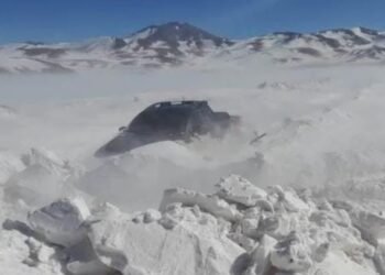 Cuatro mineros rescatados tras tres días atrapados bajo la nieve en Catamarca