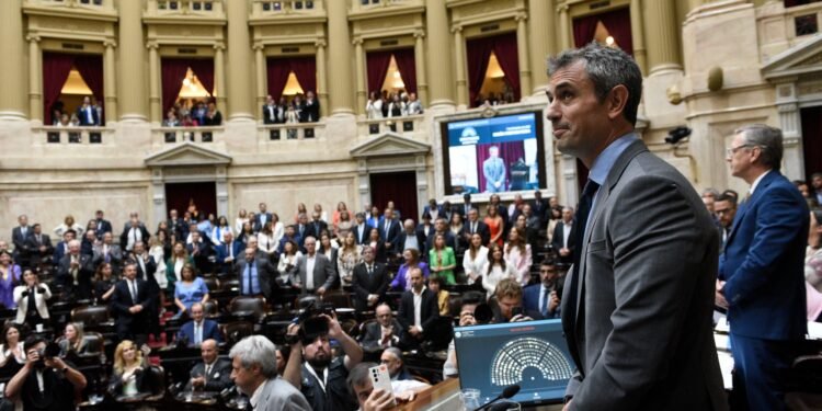 La Cámara de Diputados debatirá en agosto la modificación de la ley de Inocencia Fiscal para integrar dólares no declarados