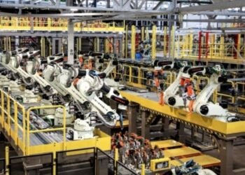 Producción industrial: pronostican una caída del 0,7% en el primer semestre y la recuperación pierde impulso