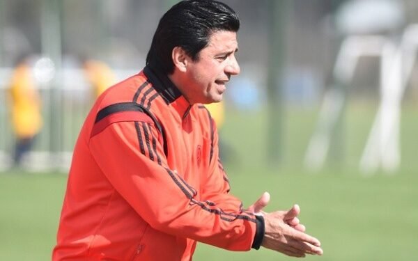 La visita de un campeón del mundo a los futbolistas marginados de River