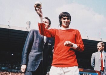 La intensa vida de George Best, un ícono del fútbol y su legado trágico