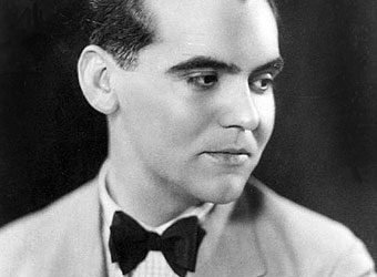 Federico García Lorca a los 22 años: “La vida es amable, tiene pocos días y tan solo ahora la podemos gozar”