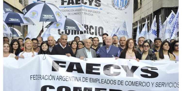 Empleados de Comercio: increases and bonuses for September