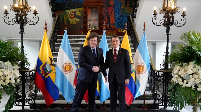 Javier Milei y Daniel Noboa firman acuerdos bilaterales en Quito