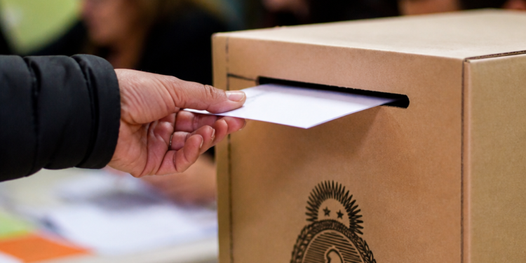 Santa Fe desdoblará las elecciones provinciales de las nacionales y mantendrá las primarias